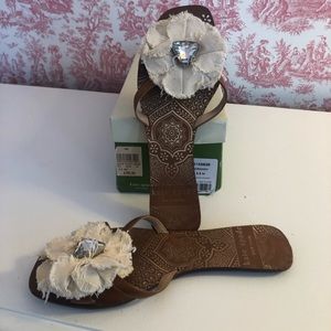Kate Spade natural flower sandal. Size 6 1/2.